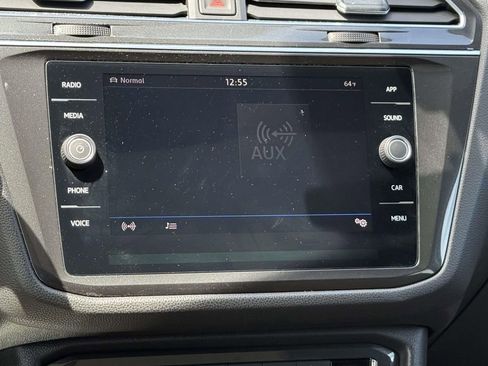Used 2019 Volkswagen Tiguan SE AWD/4WD image 15