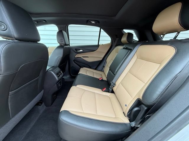 Used 2023 Chevrolet Equinox Premier AWD/4WD image 15