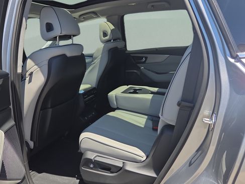Certified 2023 Acura MDX SH-AWD w/ Advance Package image 11
