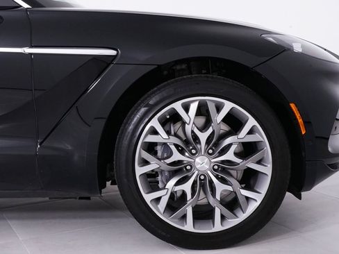 Used 2023 Aston Martin DBX AWD/4WD image 16