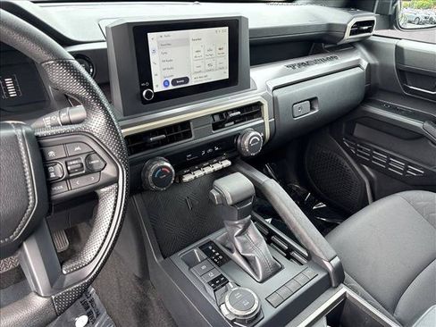 Certified 2026 Toyota Tacoma SR5 AWD/4WD image 20