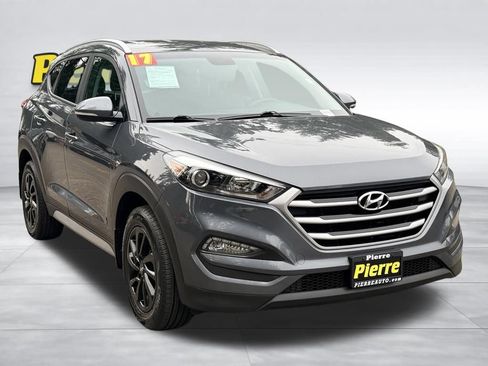 Used 2017 Hyundai Tucson SE Plus AWD/4WD image 2