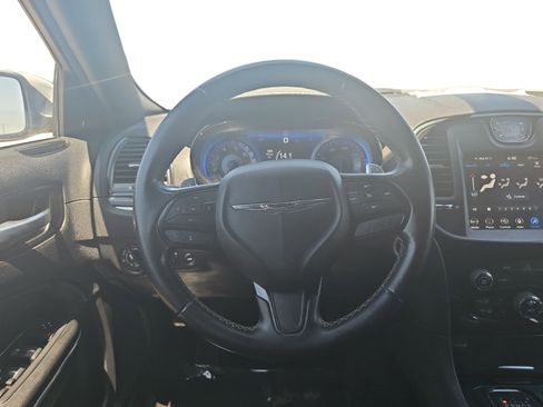 Used 2020 Chrysler 300 S RWD image 13