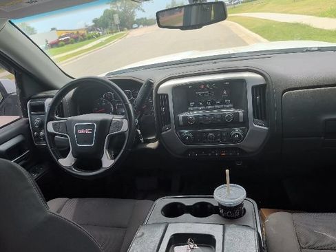Used 2014 GMC Sierra 1500 SLE w/ SLE Value Package AWD/4WD image 11
