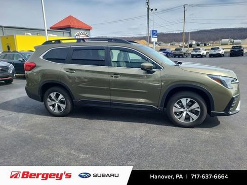 Used 2025 Subaru Ascent Premium image 5