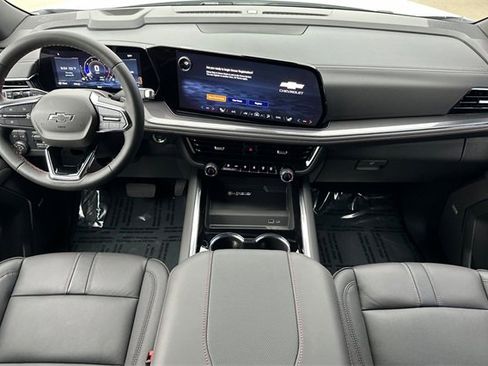 New 2026 Chevrolet Suburban RST w/ RST Capability Package image 18