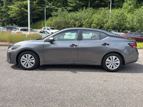 Certified 2025 Nissan Sentra S w/ Trunk Package FWD image 6