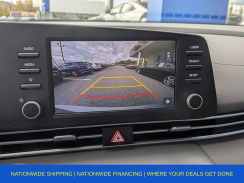 Used 2022 Hyundai Elantra SEL image 23