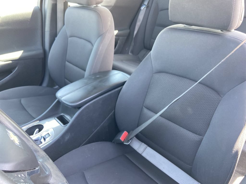 Used 2023 Chevrolet Malibu LT FWD image 14