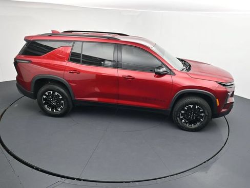 Used 2024 Chevrolet Traverse Z71 AWD/4WD image 33