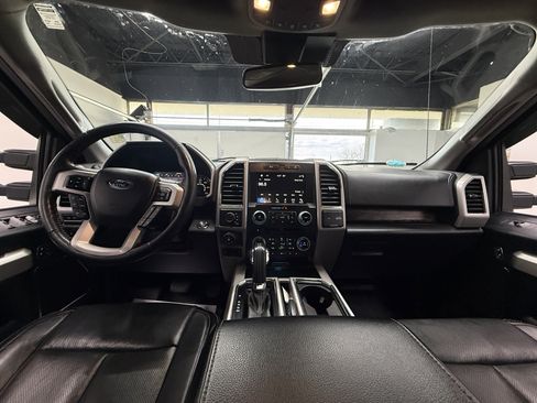 Used 2018 Ford F150 Lariat w/ Equipment Group 502A Luxury image 9