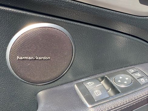 Used 2014 Mercedes-Benz SLK 250 image 20