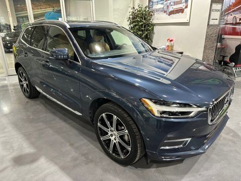 Used 2018 Volvo XC60 T5 Inscription w/ Convenience Package AWD/4WD image 11