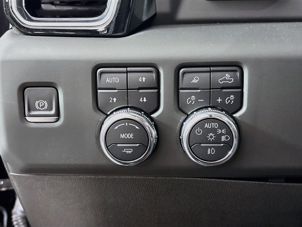 Certified 2025 GMC Sierra 3500 Denali Ultimate AWD/4WD image 12