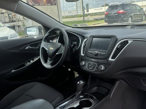 Used 2016 Chevrolet Malibu LS FWD image 10