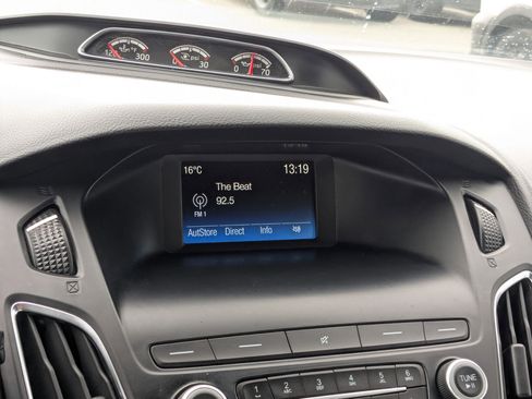 Used 2018 Ford Focus ST image 23