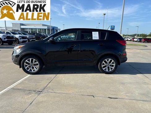 Used 2016 Kia Sportage LX FWD image 3