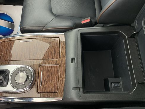 Used 2020 Nissan Armada SL w/ Premium Package RWD image 27
