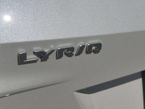 Used 2024 Cadillac Lyriq Luxury image 13