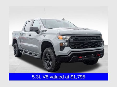 Used 2024 Chevrolet Silverado 1500 Custom Trail Boss w/ LPO, Dark Essentials Package image 1