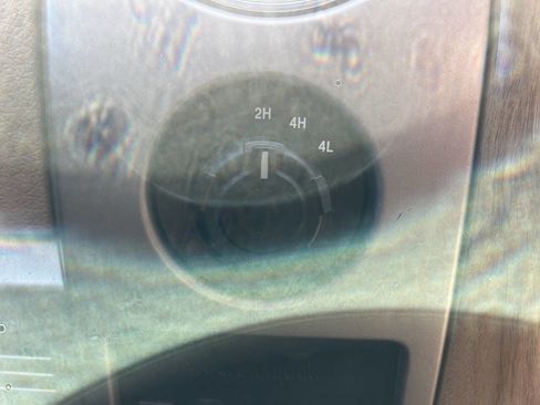 Used 2011 Ford F150 Lariat w/ Lariat Plus Pkg image 33