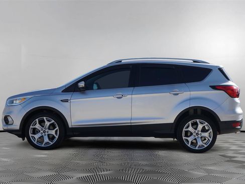 Certified 2019 Ford Escape Titanium FWD image 7