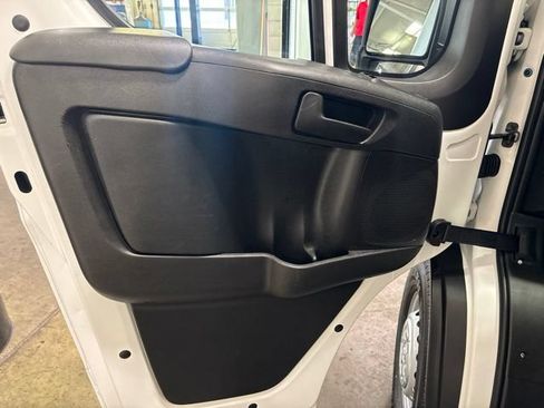 Used 2025 RAM ProMaster 2500 w/ U-Haul Equipment Group FWD image 10