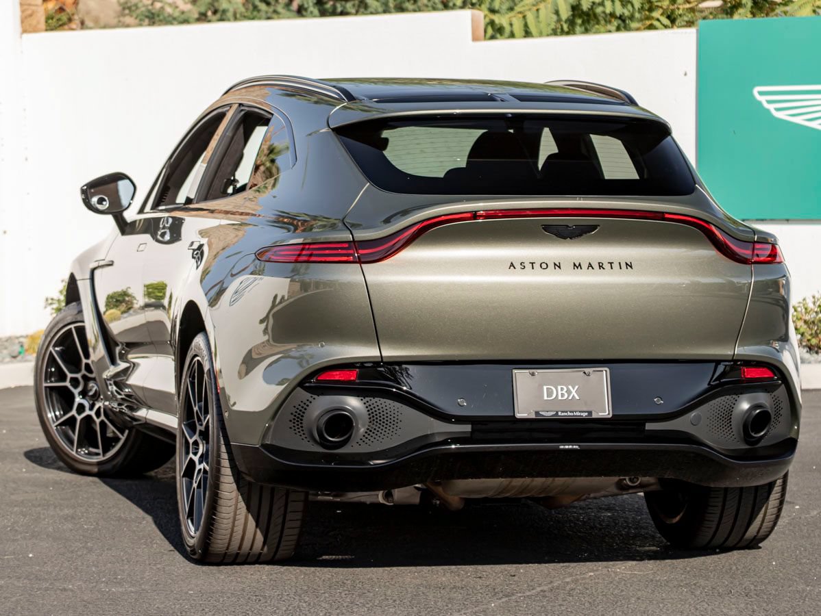Used 2024 Aston Martin DBX AWD/4WD image 2