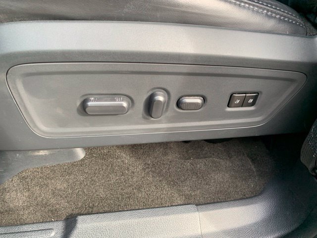 Used 2015 Lincoln Navigator 4WD image 13