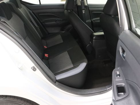 Used 2025 Nissan Versa SV w/ Trunk Package image 32