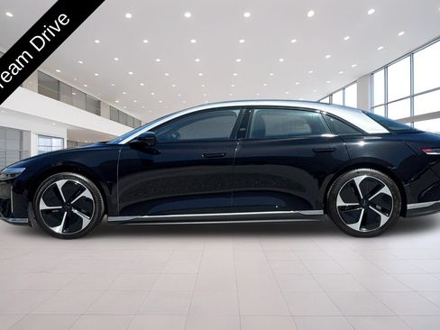 Used 2023 Lucid Air Touring AWD/4WD image 7
