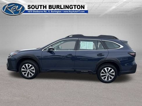 Used 2025 Subaru Outback AWD/4WD image 3