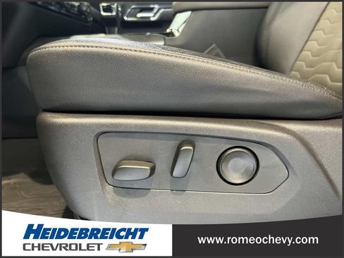 Used 2024 Chevrolet Silverado 1500 ZR2 w/ Technology Package AWD/4WD image 14