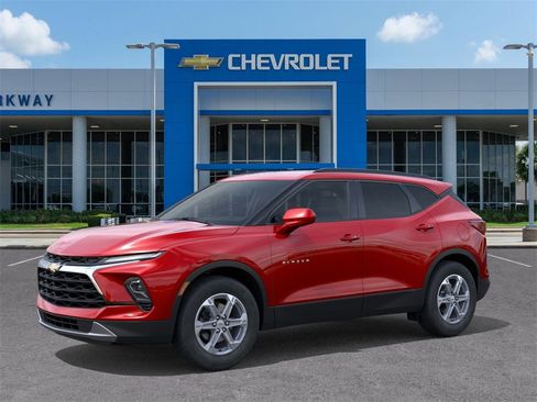 New 2025 Chevrolet Blazer LT w/ Convenience Package image 2
