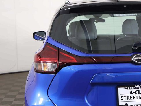 Used 2023 Nissan Kicks SR w/ SR Premium Package FWD image 15