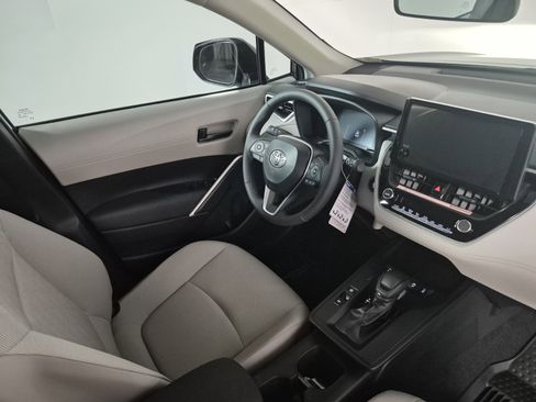 New 2026 Toyota Corolla Cross LE image 32