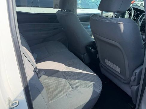 Used 2012 Toyota Tacoma PreRunner w/ SR5 Pkg RWD image 10