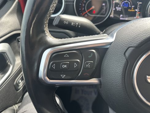 Used 2020 Jeep Gladiator Overland AWD/4WD image 21