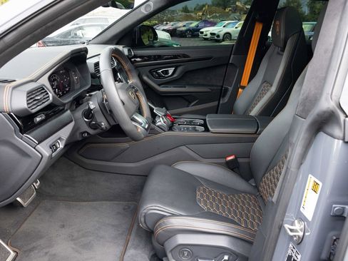 Used 2024 Lamborghini Urus S image 22