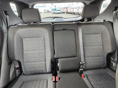 Used 2024 Chevrolet Equinox LT w/ LPO, Floor Liner Package FWD image 11