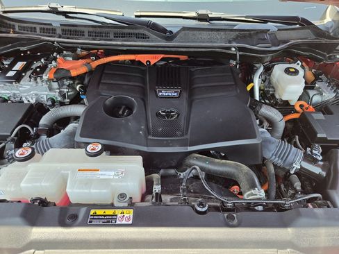 Used 2023 Toyota Tundra Capstone AWD/4WD image 31