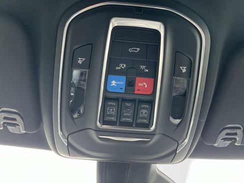 New 2026 Jeep Grand Wagoneer Limited image 33