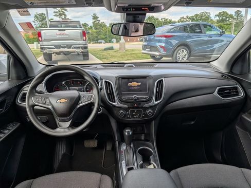 Used 2020 Chevrolet Equinox LT FWD image 9