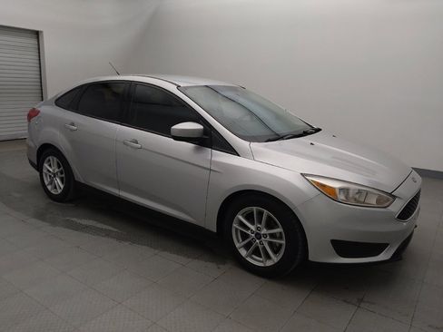Used 2018 Ford Focus SE image 11