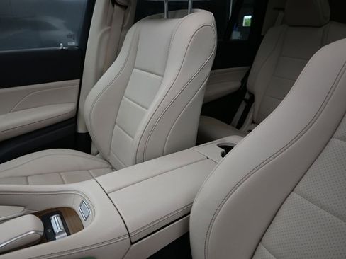 Used 2024 Mercedes-Benz GLS 450 4MATIC image 14