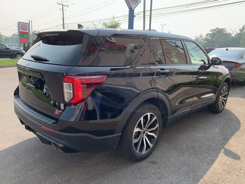 Used 2022 Ford Explorer ST AWD/4WD image 7