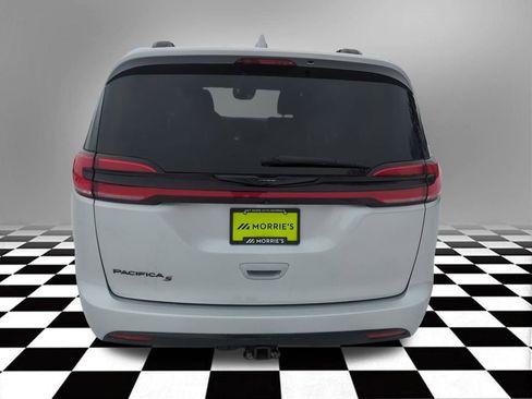 Used 2022 Chrysler Pacifica Touring-L w/ S Appearance Package image 6