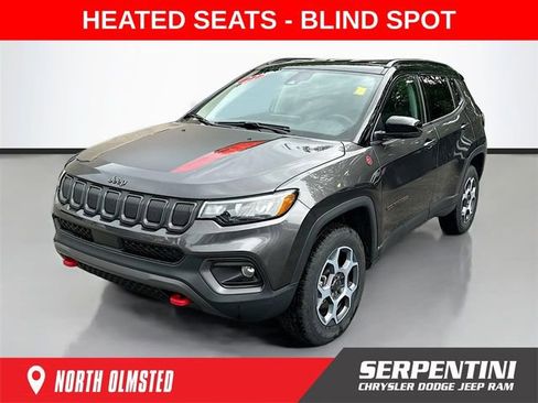 Used 2022 Jeep Compass Trailhawk w/ Trailhawk Convenience Group AWD/4WD image 1