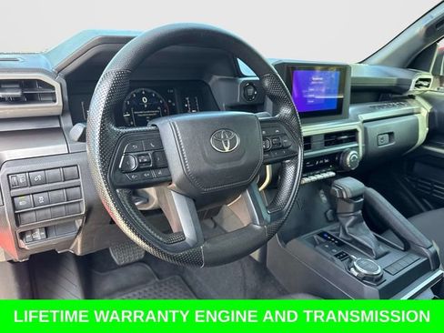 Used 2025 Toyota Tacoma SR5 AWD/4WD image 33