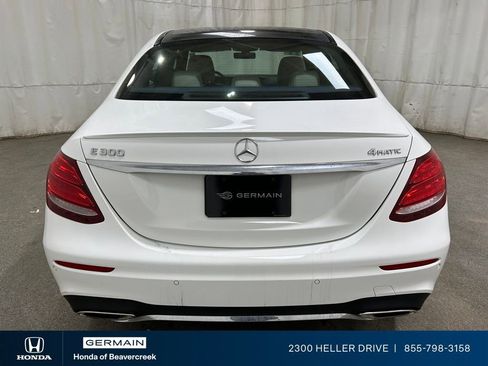 Used 2017 Mercedes-Benz E 300 4MATIC image 7